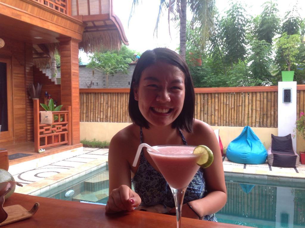 Gili T Sugar Shack Hotel Gili Trawangan Exterior photo