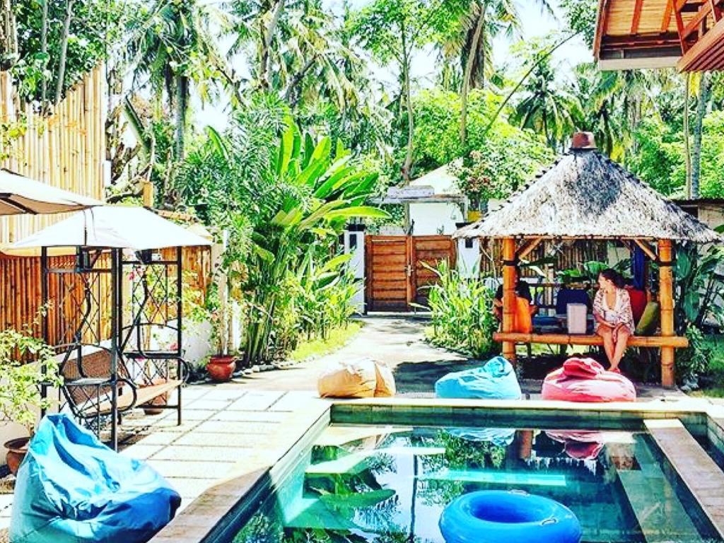 Gili T Sugar Shack Hotel Gili Trawangan Exterior photo